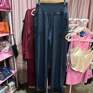 All in Motion Black Wide Leg Pants with Stretchy Waistband